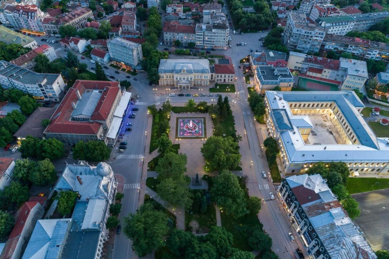 Charlino Plaza Hotel Ruse Exterior foto